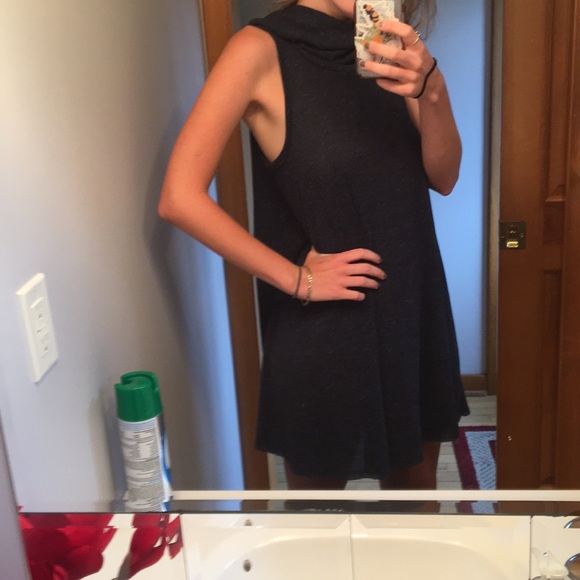 BDG navy high neck flowy dress size Medium - Picture 2 of 4